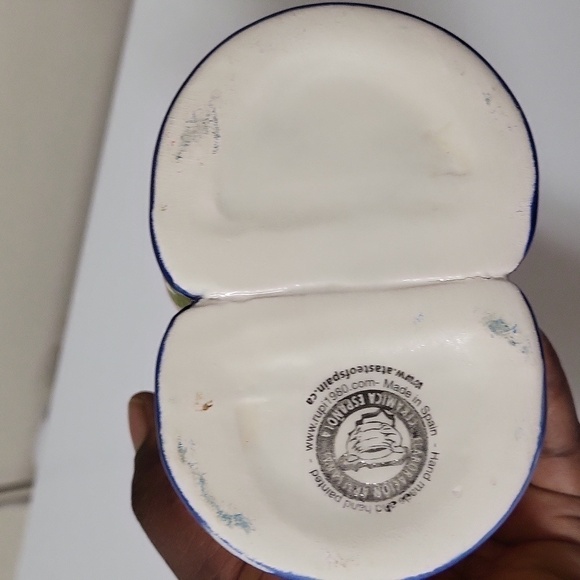 Ceramic hand painted  Vase made in spain  Unique Shape 8.5”x4.5” - Picture 14 of 14